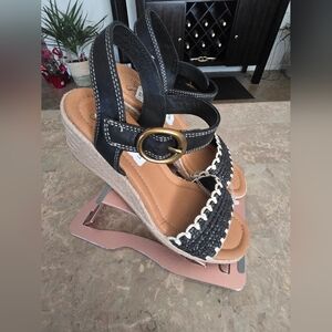 Sofft Inez  Sandals.     Size 10